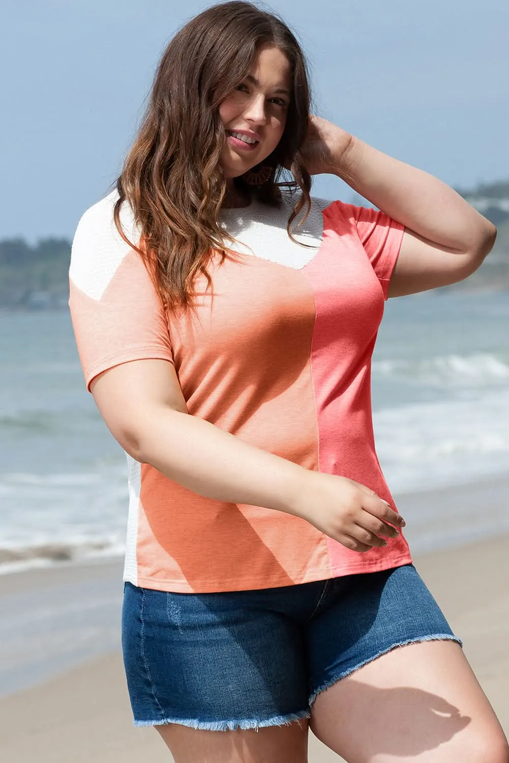 Chic white colorblock plus size tee