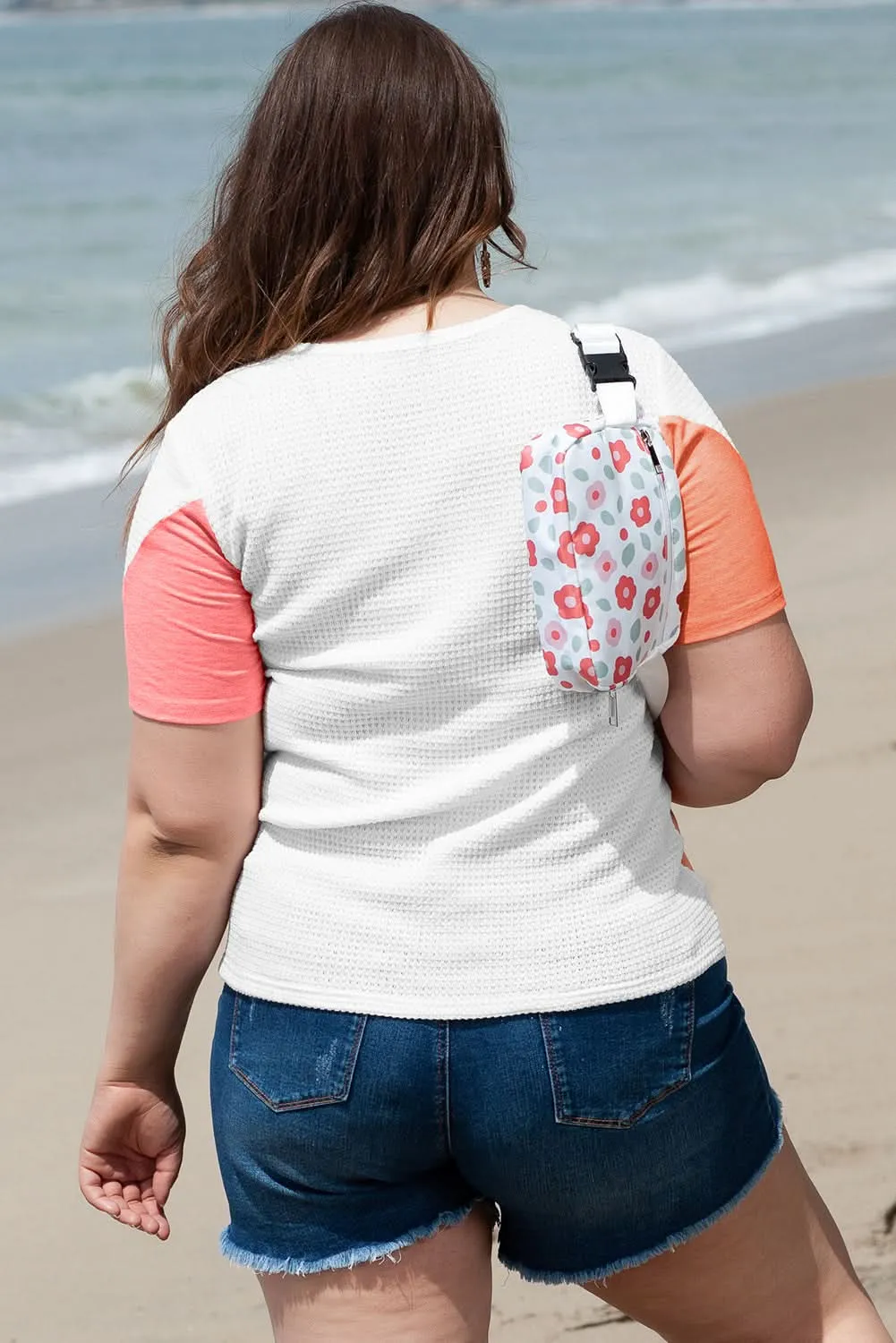 Chic white colorblock plus size tee