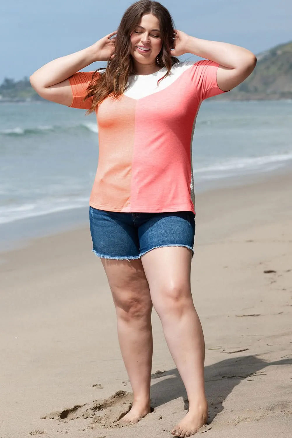 Chic white colorblock plus size tee